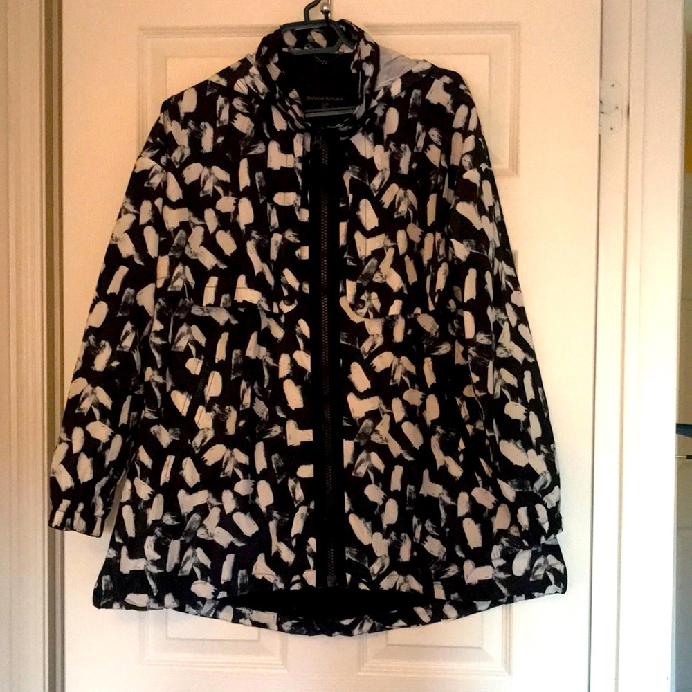 Banana Republic Cropped Trench, size S/P